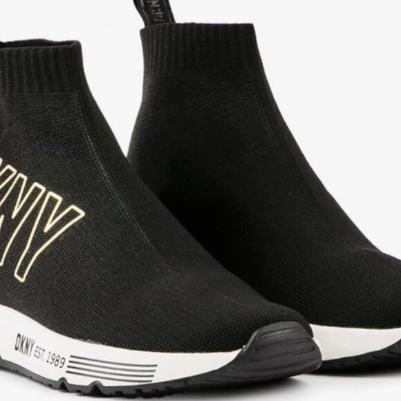 DKNY Women's Nona Pull-On Logo Sock Sneakers. 6.5. Black. - Picture 10 of 16